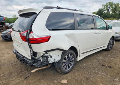 2020 Toyota Sienna Xle 7-passenger, daño Trasero, Copart lote 68181036, foto 3 de 6