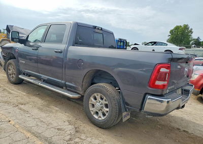 2024 Ram 2500 Laramie, daño Frontal, Copart lote 62687396, foto 2 de 6