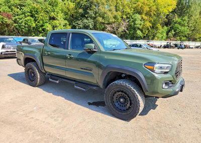 2021 Toyota Tacoma Trd Off-road, uszkodzenie: Tył, Copart lot 68068556, zdjęcie 4 z 13