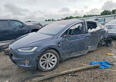 2020 Tesla Model X, daño Lateral, Copart lote 64817086
