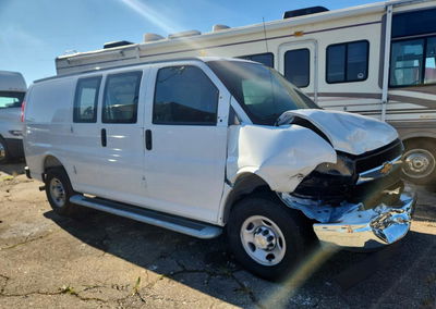 2026 Chevrolet Express G2500, daño Mecánico, Copart lote 68254046, foto 4 de 6