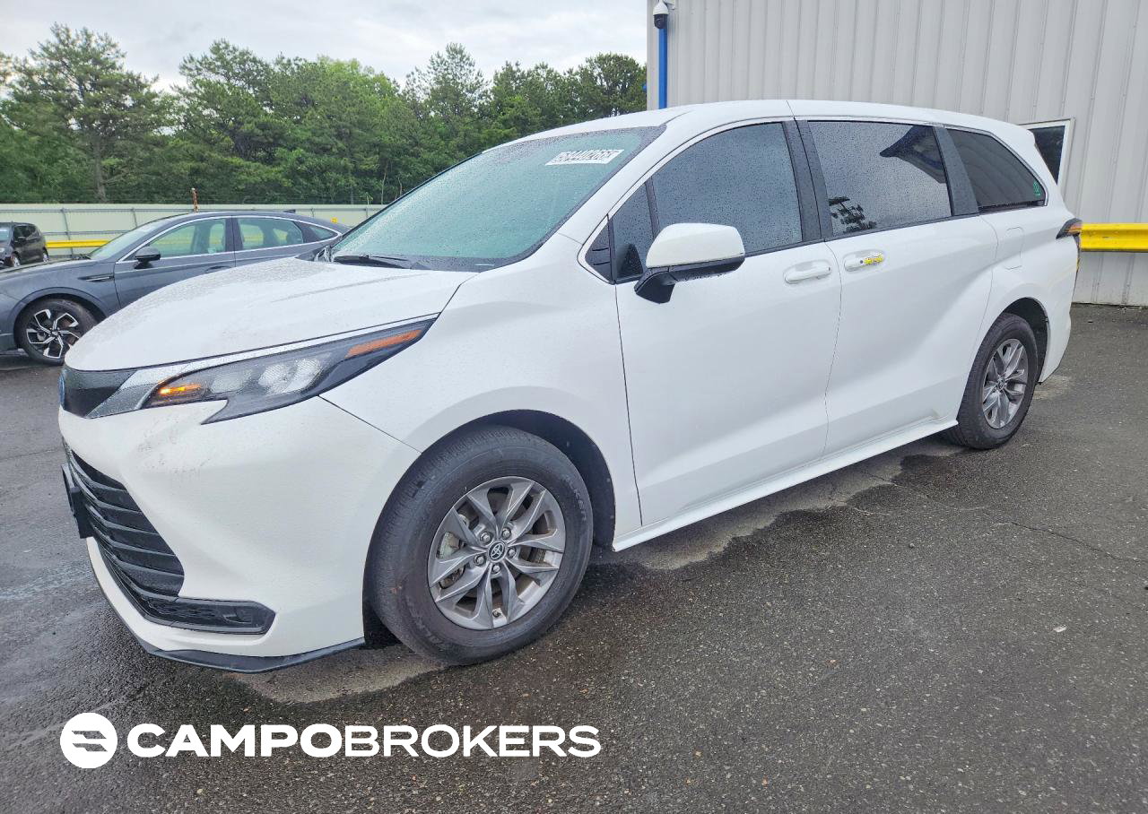 2025 Toyota Sienna Le, daño Abolladuras/rayones menores, Copart lote 58440266