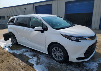 2026 Toyota Sienna Le, daño Trasero, Copart lote 63489026, foto 4 de 6
