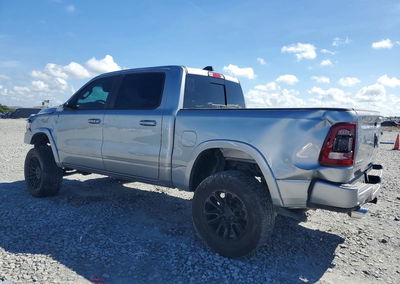 2021 Ram 1500 Laramie, daño Frontal, Copart lote 68374536, foto 2 de 6