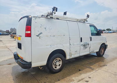 2019 Chevrolet Express Utility / Service Van, uszkodzenie: Drobne wgniecenia/zarysowania, Copart lot 48906976, zdjęcie 3 z 6