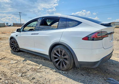 2022 Tesla Model X, daño Frontal, Copart lote 66757016, foto 2 de 6