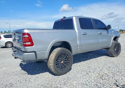 2021 Ram 1500 Laramie, daño Frontal, Copart lote 68374536, foto 3 de 6