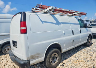 2020 Chevrolet Express 2500 Cargo Utility / Service Van, uszkodzenie: Przód, Copart lot 46711576, zdjęcie 3 z 6