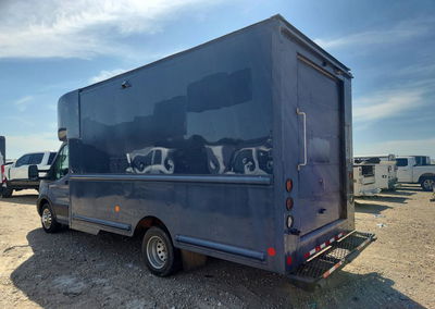 2021 Ford Transit - Delivery Truck, uszkodzenie: Drobne wgniecenia/zarysowania, Copart lot 68717786, zdjęcie 2 z 6