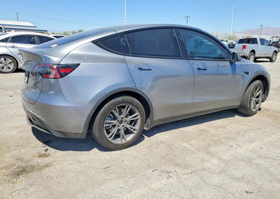 2025 Tesla Model Y, uszkodzenie: Tył, Copart lot 62813216, zdjęcie 3 z 16