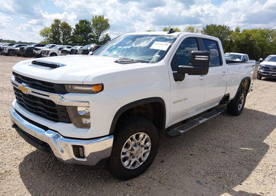 2025 Chevrolet Silverado 3500hd 4wd  Long Bed Lt, Rear damage, Iaai lot 46080270, photo 2 of 6