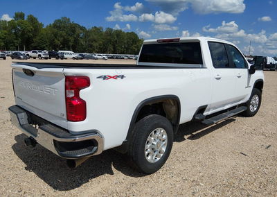 2025 Chevrolet Silverado 3500hd 4wd  Long Bed Lt, Rear damage, Iaai lot 46080270, photo 4 of 6