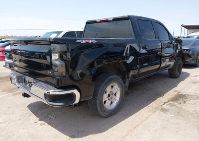 2021 Chevrolet Silverado 1500 4wd  Short Bed Lt, daño Left & Right Side, Iaai lote 45767938, foto 4 de 6