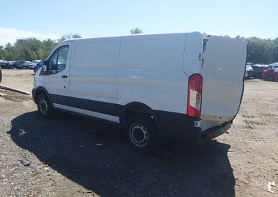 2025 Ford Transit-250, Rear damage, Iaai lot 45577018, photo 3 of 6