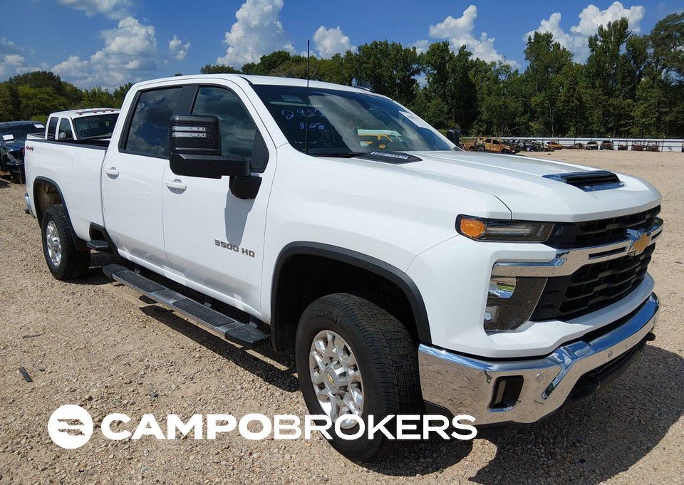 2025 Chevrolet Silverado 3500hd 4wd  Long Bed Lt, Rear damage, Iaai lot 46080270