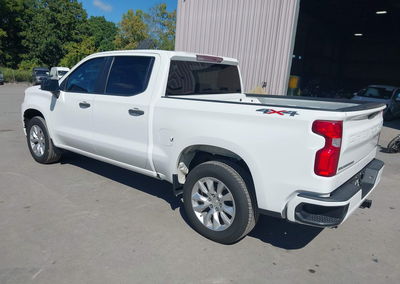2021 Chevrolet Silverado 1500 4wd  Short Bed Custom, Repossession damage, Iaai lot 46108483, photo 3 of 20