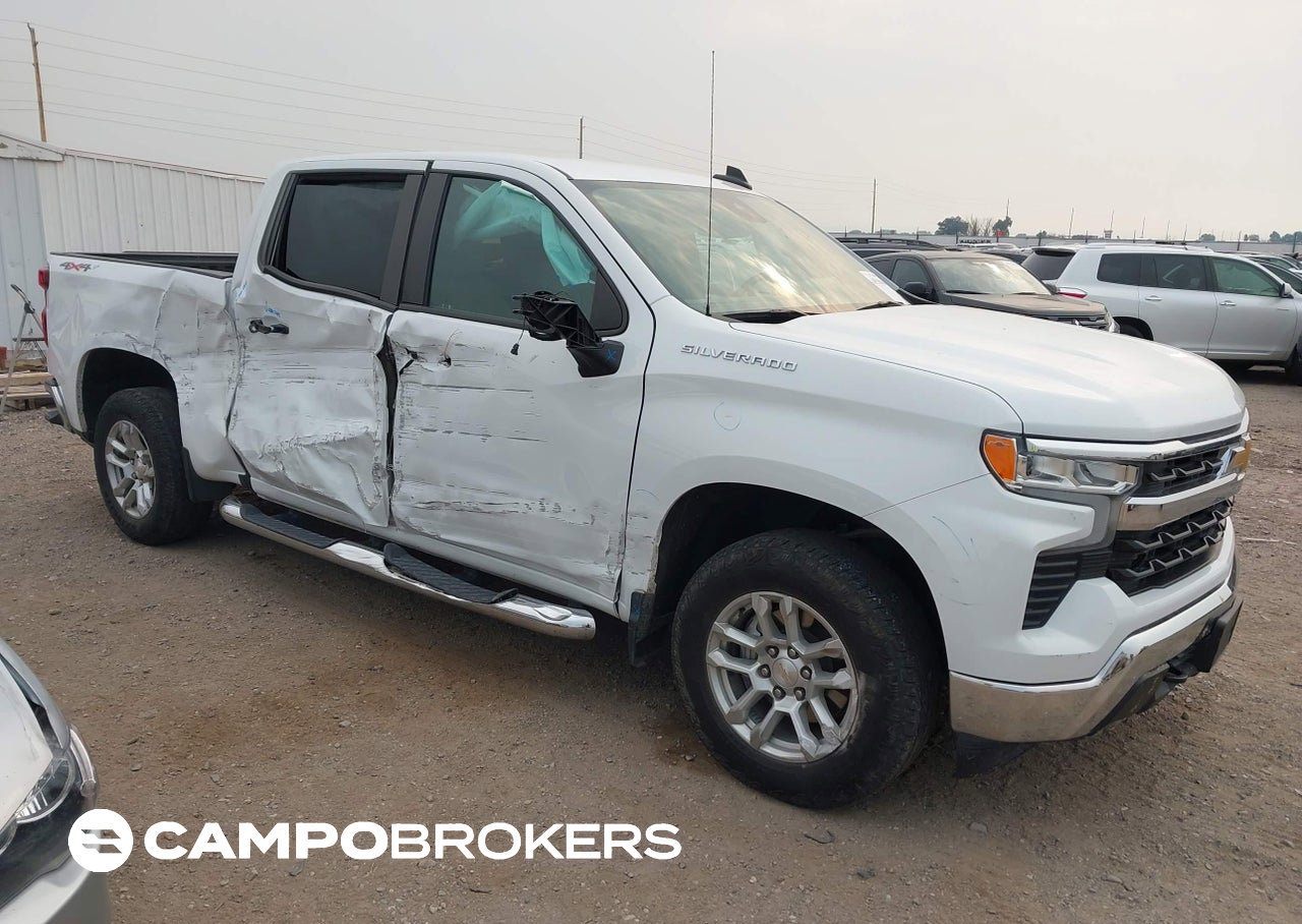 2024 Chevrolet Silverado 1500 4wd  Short Bed Lt, daño Lateral derecho, Iaai lote 45538860