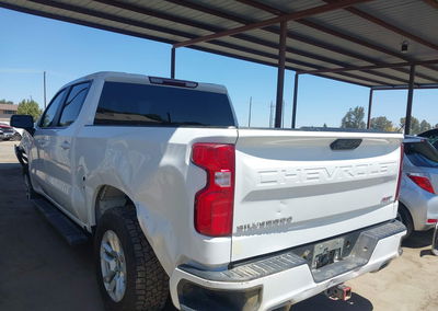 2022 Chevrolet Silverado 1500 4wd  Short Bed Rst, Left Side damage, Iaai lot 45672103, photo 3 of 6