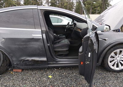 2019 Tesla Model X 100d/75d/long Range, uszkodzenie: Front & Rear, Iaai lot 46013789, zdjęcie 5 z 21