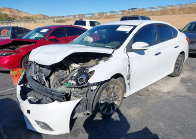 2019 Nissan Sentra Sr, daño Frontal, Iaai lote 44758779, foto 2 de 6