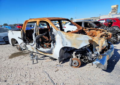 2019 Chevrolet Silverado C1500 Lt, Burn damage, Copart lot 76018365, photo 4 of 6
