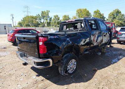 2024 Chevrolet Silverado 3500hd 4wd  Standard Bed Lt, Rollover damage, Iaai lot 45809959, photo 4 of 6