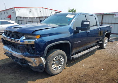 2020 Chevrolet Silverado 2500hd 4wd  Standard Bed Lt, daño Frontal, Iaai lote 45768612, foto 2 de 6