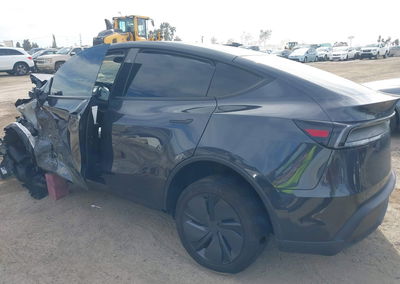 2026 Tesla Model Y Premium Rear-wheel Drive/standard Rear-wheel Drive, daño Frontal, Iaai lote 44791389, foto 3 de 6