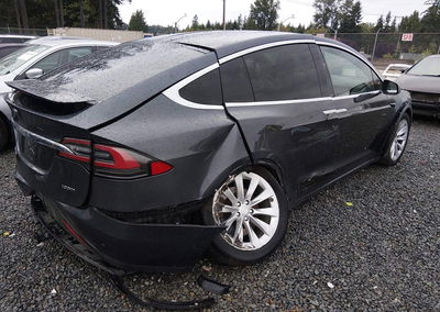 2019 Tesla Model X 100d/75d/long Range, uszkodzenie: Front & Rear, Iaai lot 46013789, zdjęcie 4 z 21