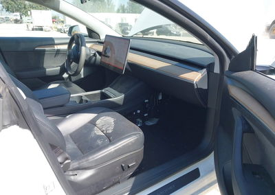 2023 Tesla Model 3 Rear-wheel Drive, daño Trasero izquierdo, Iaai lote 44907564, foto 5 de 6