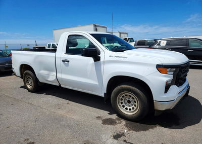 2023 Chevrolet Silverado C1500, daño Lateral, Copart lote 68972386, foto 4 de 6