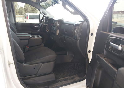 2021 Chevrolet Silverado 2500hd 4wd  Long Bed Wt, daño Normal Wear & Tear, Iaai lote 45589876, foto 5 de 6