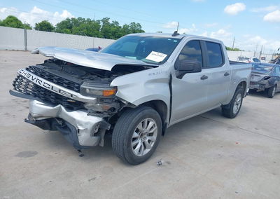 2020 Chevrolet Silverado 1500 2wd  Short Bed Custom, пошкодження: Передня частина, Iaai лот 45521917, фото 2 з 16