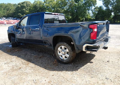 2020 Chevrolet Silverado 2500hd 4wd  Standard Bed Ltz, All Over damage, Iaai lot 45779723, photo 3 of 6