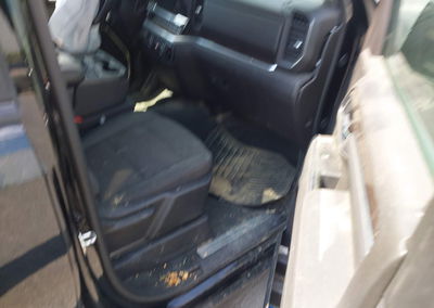 2026 Chevrolet Silverado 1500 4wd  Short Bed Rst, daño Front & Rear, Iaai lote 46036970, foto 5 de 6