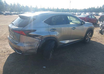 2021 Lexus Nx 300h, daño Bajos, Iaai lote 45936276, foto 4 de 18