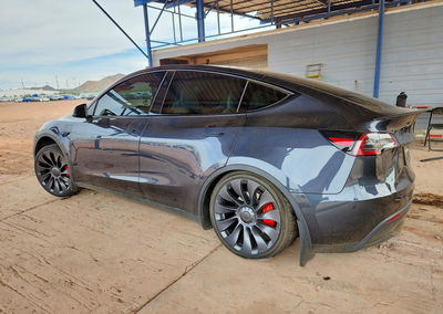 2024 Tesla Model Y, daño Trasero, Copart lote 65342366, foto 2 de 15