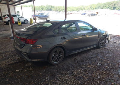 2020 Kia Forte Gt-line, Front & Rear damage, Iaai lot 45803958, photo 4 of 17