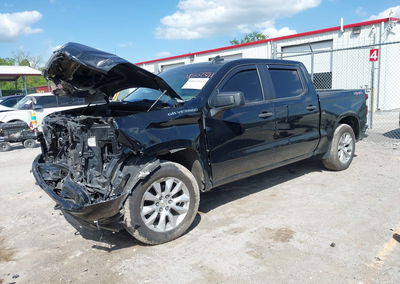 2023 Chevrolet Silverado 1500 4wd  Short Bed Custom, Front End damage, Iaai lot 45073211, photo 2 of 6