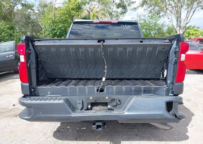 2021 Chevrolet Silverado 1500 2wd  Short Bed Custom, пошкодження: Правий зад, Iaai лот 43460008, фото 6 з 6