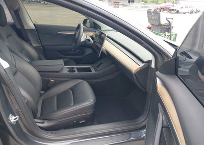 2022 Tesla Model 3 Performance Dual Motor All-wheel Drive, uszkodzenie: Prawy tył, Iaai lot 45686894, zdjęcie 5 z 16