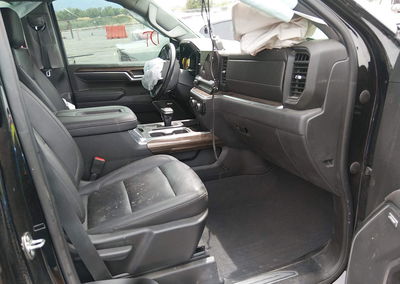 2022 Chevrolet Silverado 1500, daño Volcadura, Iaai lote 45868404, foto 5 de 6