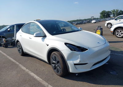 2025 Tesla Model Y Long Range Dual Motor Rear-wheel Drive, Left Side damage, Iaai lot 45591865
