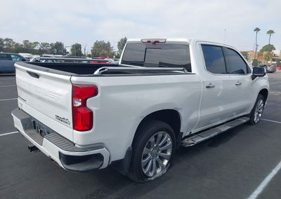 2021 Chevrolet Silverado 1500 4wd  Short Bed High Country, daño Lateral derecho, Iaai lote 45997298, foto 4 de 6