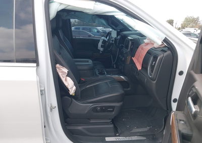 2021 Chevrolet Silverado 1500 4wd  Short Bed High Country, daño Lateral derecho, Iaai lote 45997298, foto 5 de 6