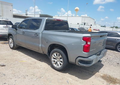 2024 Chevrolet Silverado 1500 2wd  Short Bed Custom, daño Lateral derecho, Iaai lote 45342863, foto 3 de 6