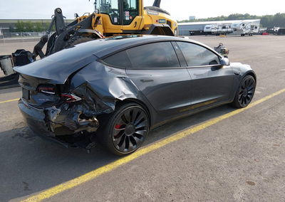 2022 Tesla Model 3 Performance Dual Motor All-wheel Drive, uszkodzenie: Prawy tył, Iaai lot 45686894, zdjęcie 4 z 16