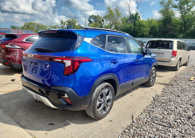 2024 Kia Seltos S, daño Frontal, Copart lote 64373686, foto 3 de 16