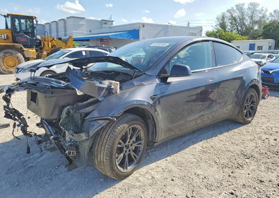 2025 Tesla Model Y, daño Frontal, Copart lote 65283486