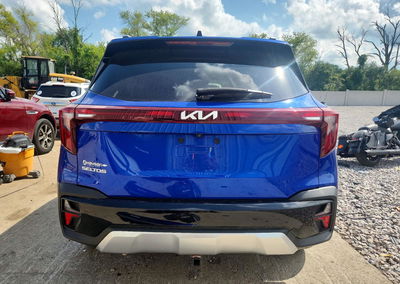 2024 Kia Seltos S, daño Frontal, Copart lote 64373686, foto 6 de 16